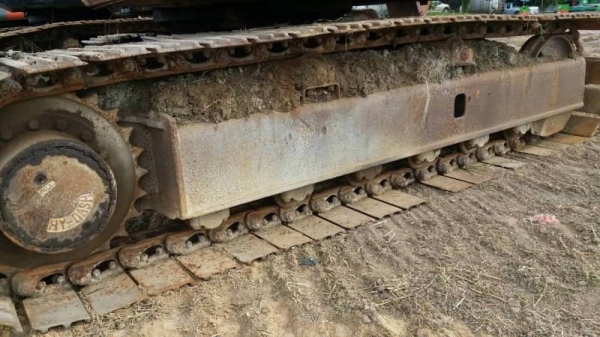 ขาย 365,000 บาท KOMATSU PC120-3 เครื่องดี ปั้มแรง โช่หนา เอวแน่น เอกสารอินวอยท์   รถอยู่ จ.ปทุมธานี โทร&amp;ไอดีไลน์ 0610710295