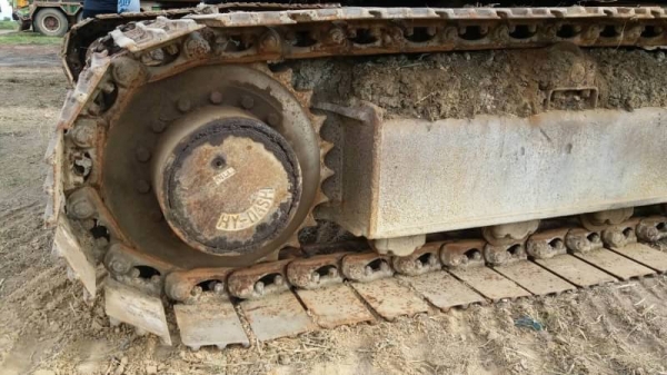 ขาย 365,000 บาท KOMATSU PC120-3 เครื่องดี ปั้มแรง โช่หนา เอวแน่น เอกสารอินวอยท์   รถอยู่ จ.ปทุมธานี โทร&amp;ไอดีไลน์ 0610710295