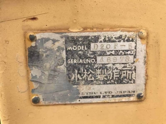 ขายรถแทรกเตอร์ รวม 3 คัน ราคา.470,000 ต่อรองมี.KOMATSU D20P-5 และ D20P-6 และ CAT D3 เอกสารใบแจ้งจำหน่าย สะภาพพร้อมใช้งาน ทั้ง 3 คัน ผานดันปรับ 5 ทิศทาง   สนใจโทร.&amp; ไอร์ดีไลน์ 0610710295 รถอยู่ปทุมธานี