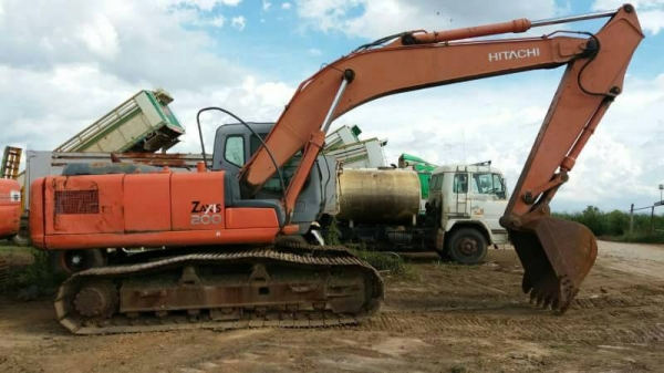 HITACHI ZX 200-1