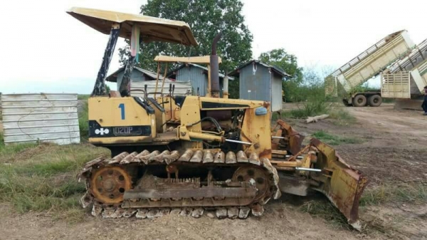 KOMATSU  D20-6P