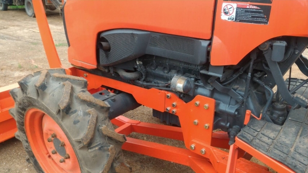 ขายรถไถ KUBOTA L4708 ดันหน้าใหม่ ยางใหม่4 เส้น เปลี่ยนถ่ายของเหลวใหม่ พร้อมใช้งาน เครื่อง เกียร์ ไฮดรอลิค  ดี ราคา 365,000 สนใจโทรคุยกันก่อนได้ครับ มีรถขนส่งบริการทั่วไทย ร้านสามย่านแทรคเตอร์ อ.แกลง จ.ระยอง โทร 0818618678  ,0899347475 id line=0818618678 l