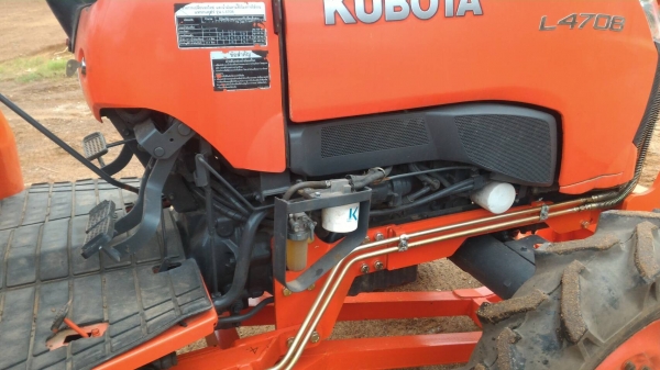 ขายรถไถ KUBOTA L4708 ดันหน้าใหม่ ยางใหม่4 เส้น เปลี่ยนถ่ายของเหลวใหม่ พร้อมใช้งาน เครื่อง เกียร์ ไฮดรอลิค  ดี ราคา 365,000 สนใจโทรคุยกันก่อนได้ครับ มีรถขนส่งบริการทั่วไทย ร้านสามย่านแทรคเตอร์ อ.แกลง จ.ระยอง โทร 0818618678  ,0899347475 id line=0818618678 l