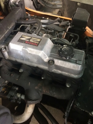 +++ ขายโฟล์คลิฟท์  TOYOTA 7FD25  ขนาด  2.5  ตัน  เครื่องยนต์ดีเซล  เสา 3  เมตร  เกียร์ธรรมดา  ยางตันครับ