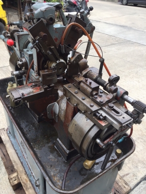 ถูกมาก ขาย กลึงออโต้ลูกเบี้ยวสวยๆใสๆ มีหางส่ง และอุปกรณ์อีกมากมาย ถูกมาก ขาย กลึงออโต้ลูกเบี้ยวสวยๆใสๆ มีหางส่ง และอุปกรณ์อีกมากมาย