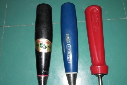 ขายสิ่วตรากบด้ามสีดำ 16mm.  FROG England.ใหม่เก่าเก็บ