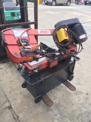 ขายครับ เลื่อยสายพาน7นิ้วสวยมากพร้อมใช้อุปกรณ์ครับ ขายครับ เลื่อยสายพาน7นิ้วสวยมากพร้อมใช้อุปกรณ์ครับ