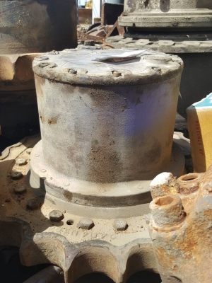 มอเตอร์ตัวเดิน KOBELCO SK 907c ตัวเดินใหญ่ ราคา 60000 ตัวเดินคาว