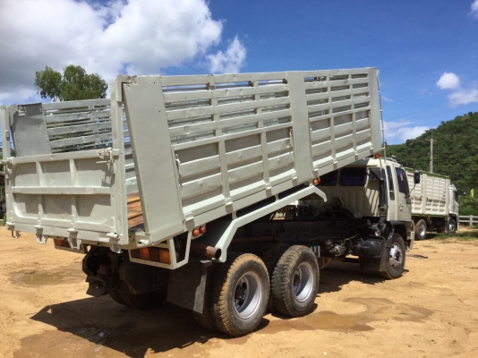 รถสิบล้อ HINO 3M