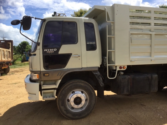 รถสิบล้อ HINO 3M