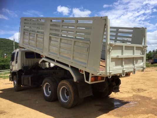 รถสิบล้อ HINO 3M