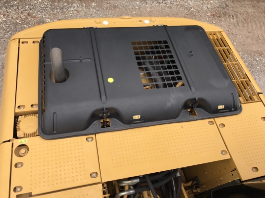 ขาย CAT320D 5000 ชั่วโมง รถสวยเดิม พร้อมใช้งาน ชมรถได้ทุกวัน สนใจติดต่อ 081-4283210 ไอดีไลน์ KOBELCO14