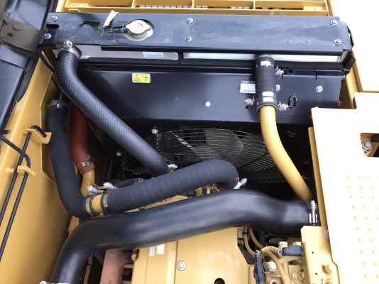 ขาย CAT320D 5000 ชั่วโมง รถสวยเดิม พร้อมใช้งาน ชมรถได้ทุกวัน สนใจติดต่อ 081-4283210 ไอดีไลน์ KOBELCO14