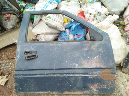 ขายประตูTFR อีสุสุ คู่2800บาท 081-6278866 0895498253