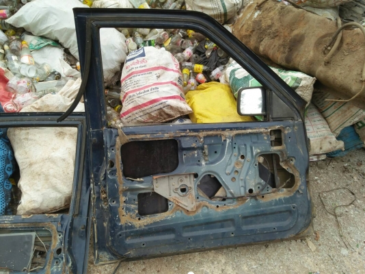 ขายประตูTFR อีสุสุ คู่2800บาท 081-6278866 0895498253