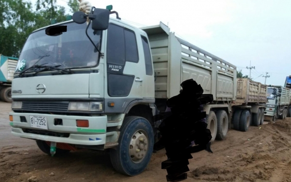 HINO 3 M มี 2 พ่วง พ่วง 18 ล้อ และ พ่วง 22 ล้อ ราคาเดียว  พ่วงละ 1.35 ล้าน  สนใจสอบถามรายละเอียด 0925852277