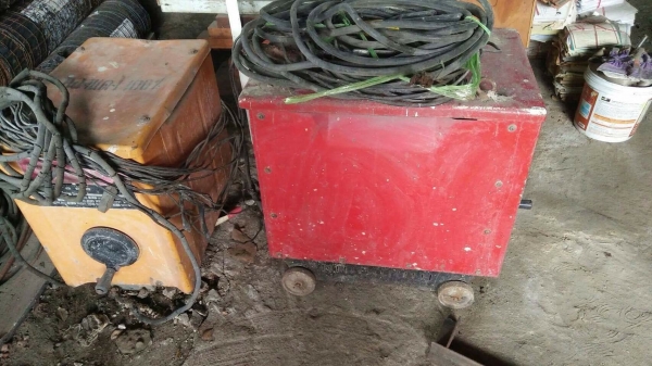 ตู้เชื่อมกับตู้อบลวดเชื่อมขายเหมาแยกได้ครับ