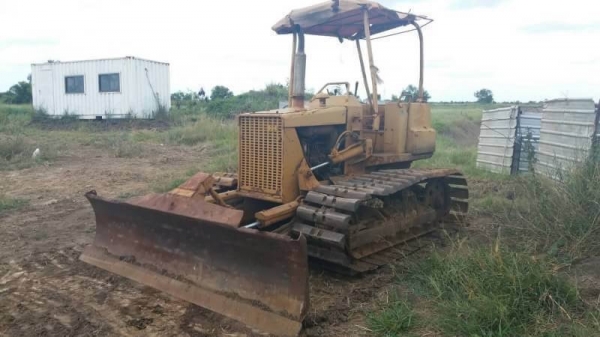 ขายด่วนแทรกเตอร์ตีนตะขาบ