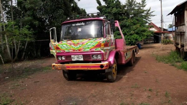 ขาย 335,000 HINO KT920 เพลาเดียว เครื่อง EH700-168 แรง (หางขึ้น 200 ได้) หัวบาง ยางดี คัสชีสวย เอกสารเล่มทะเบียน รถอยู่ จ.ศรีสะเกษ 090-772-3710 090-772-3708