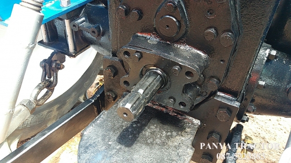 รถเข้าใหม่#ปัญญาแทรคเตอร์..จัดมาให้ครับ ด่วน 65,000บาท. รถแทรกเตอร์ UM 4WDพร้อมผาน6 สภาพพร้อมใช้