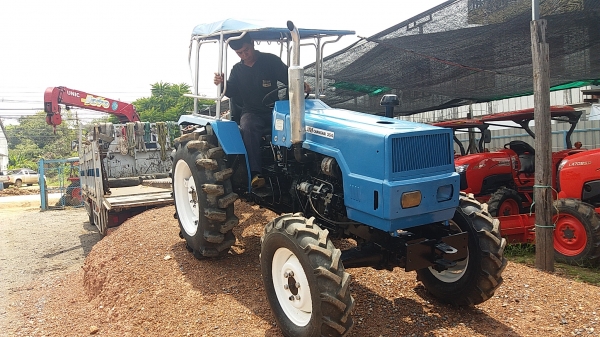 รถเข้าใหม่#ปัญญาแทรคเตอร์..จัดมาให้ครับ ด่วน 65,000บาท. รถแทรกเตอร์ UM 4WDพร้อมผาน6 สภาพพร้อมใช้