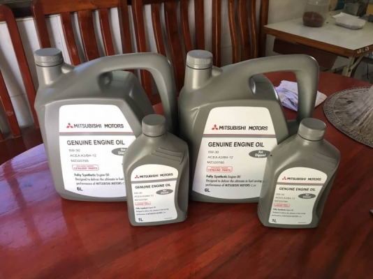 ขายมันเครื่องสังเคราะห์ ดีเซล 5W-30 6+1 ลิตรราคา1200บาท