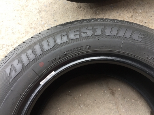 ยาง Bridgstone 205-70-15 ปี 14 2 เส้น 1800 สวยๆไม่มีปะไม่ไม่บวมไม่กินข้างดอกยางเหลือเยอะเอาไปวิ่งกัน ยาง Bridgstone 205-70-15 ปี 14 2 เส้น 1800 สวยๆไม่มีปะไม่ไม่บวมไม่กินข้างดอกยางเหลือเยอะเอาไปวิ่งกัน