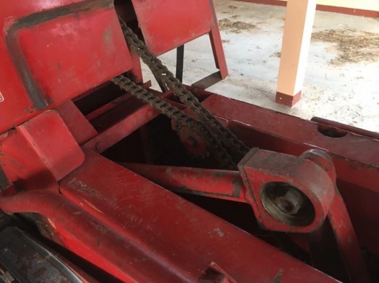 เครื่องอัดฟางบล็อกใหญ่LERDA