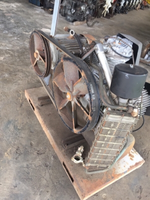 ขายปั๊มลมเก่าญี่ปุ่น ยี่ห้อ อิวาต้า IWATA รุ่น L110-14 (15 เเรงม้า)