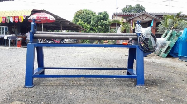 ** SOLD ** เครื่องม้วนเหล็กแผ่น 5 ฟุต เพลาตัน ม้วนหนา 3 มม ไฟ 380V ใหม่พร้อมใช้ ** SOLD ** เครื่องม้วนเหล็กแผ่น 5 ฟุต เพลาตัน ม้วนหนา 3 มม ไฟ 380V ใหม่พร้อมใช้