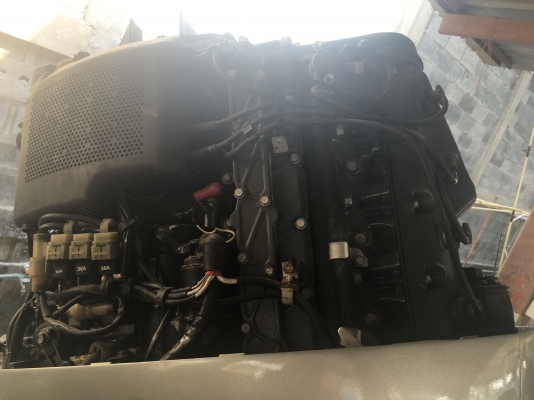 ขายเครื่องเรือHonda130แรงม้า