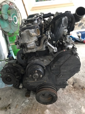 เครื่องอีซูซุ 3000 ซีซี เป็นเครื่องเก่าญี่ปุ่น เครื่องดี พร้อมใช้งาน ไม่มีใบ