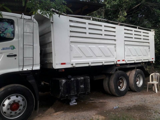 Hino 320 แรง ปี 49 กระบะดัมพ์สามมิตร มีระบบลากพ่วง แม่เดี่ยวหรือพ่วงสอบถามได้ค่ะ