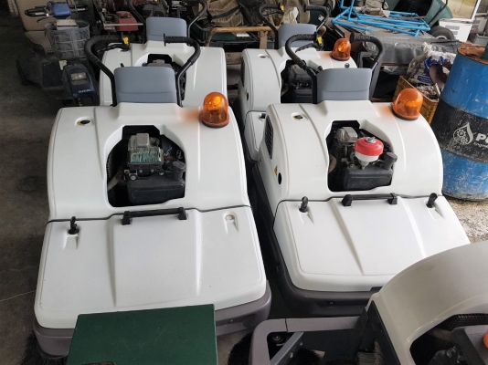 ขาย รถกวาด+ดูดฝุ่น