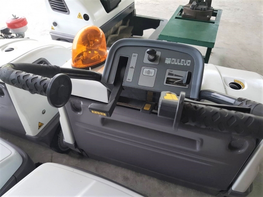 ขาย รถกวาด+ดูดฝุ่น