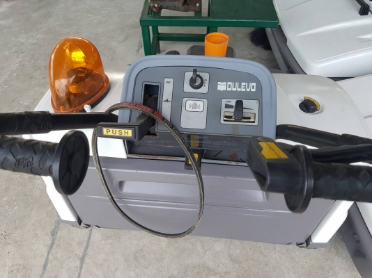 ขาย รถกวาด+ดูดฝุ่น