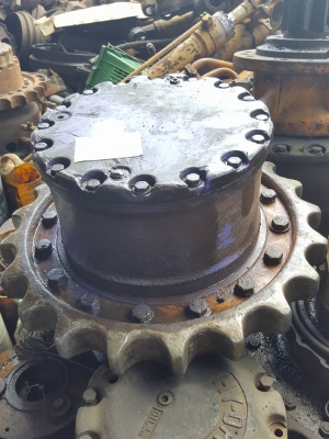 มอเตอร์ตัวเดิน HITACHI EX 200-2 ราคา 50000 ตัวเดินฮิตาชิ ครบลูก