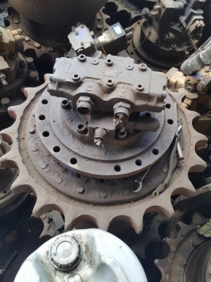 มอเตอร์ตัวเดิน แม็คโค ตัวเดินไฮดาส PC 120-3-5 ราคา 10000 ครบลูก