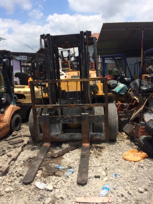 ขาย ทีซีเอ็ม 3.5 ตัน ดีเซล เสา 3 เมตร ขาย ทีซีเอ็ม 3.5 ตัน ดีเซล เสา 3 เมตร