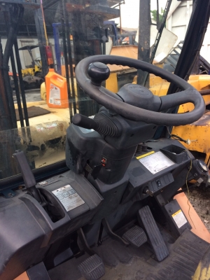 ขาย โตโยต้า รุ่น 7 เบนซิน 2 ตัน เสา 3 เมตร พร้อม