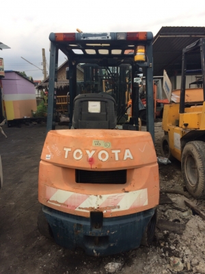 ขาย โตโยต้า รุ่น 7 เบนซิน 2 ตัน เสา 3 เมตร พร้อม