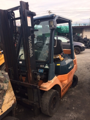 ขาย โตโยต้า รุ่น 7 เบนซิน 2 ตัน เสา 3 เมตร พร้อม