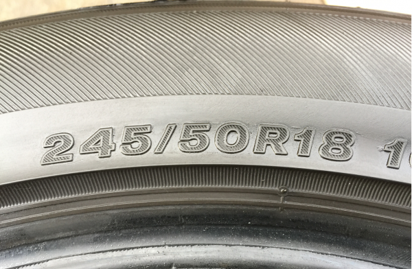 ยาง Bridgestone 245 50 18 ปี17 ดอกเต็ม ไม่มีปะ เนื้อนิ่มๆ ใช้ยาว ราคาไม่แพง