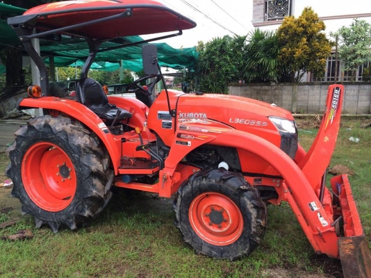 ขาย3608sp ปี58 พร้อมอุปกรณ์3ชิ้น 836ชั่วโมง