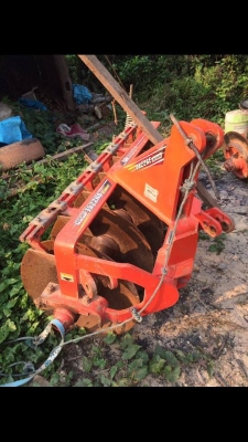 ขาย3608sp ปี58 พร้อมอุปกรณ์3ชิ้น 836ชั่วโมง ขาย3608sp ปี58 พร้อมอุปกรณ์3ชิ้น 836ชั่วโมง