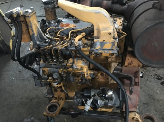 ขายเครื่อง Komatsu 4d95l ใส่ 120-5