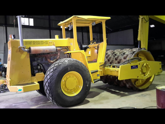 สมชาย35 เอ็นจิเนียริ่งบริการเครื่องจักรเช่า  แบคโฮ รถสิบล้อดรัมพ์ แทรกเตอร์ D4,D5 รถน้ำ รถบด10ตัน