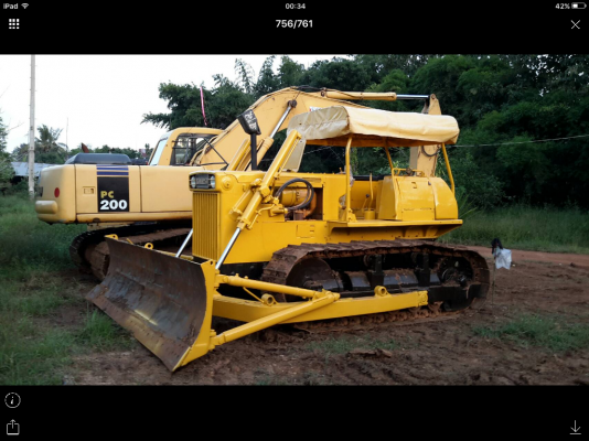 สมชาย35 เอ็นจิเนียริ่งบริการเครื่องจักรเช่า  แบคโฮ รถสิบล้อดรัมพ์ แทรกเตอร์ D4,D5 รถน้ำ รถบด10ตัน