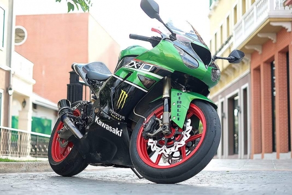 ขาย zx10r ปี2007 ราคามีไว้ต่อรอง