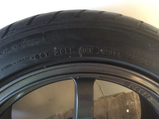 ขายล้อแม็กพร้อมยาง ขอบ17ใส่รถ6รู